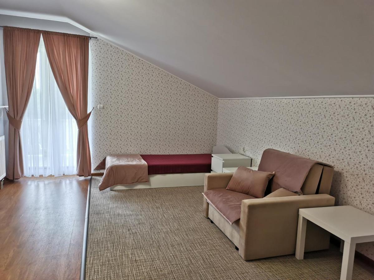 Dworek Nad Stawem & Laznia Piwna Ostrów Mazowiecka Exteriér fotografie