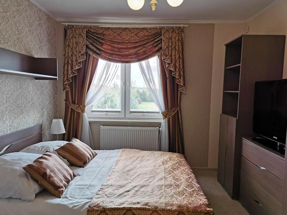 Dworek Nad Stawem & Laznia Piwna Ostrów Mazowiecka Exteriér fotografie