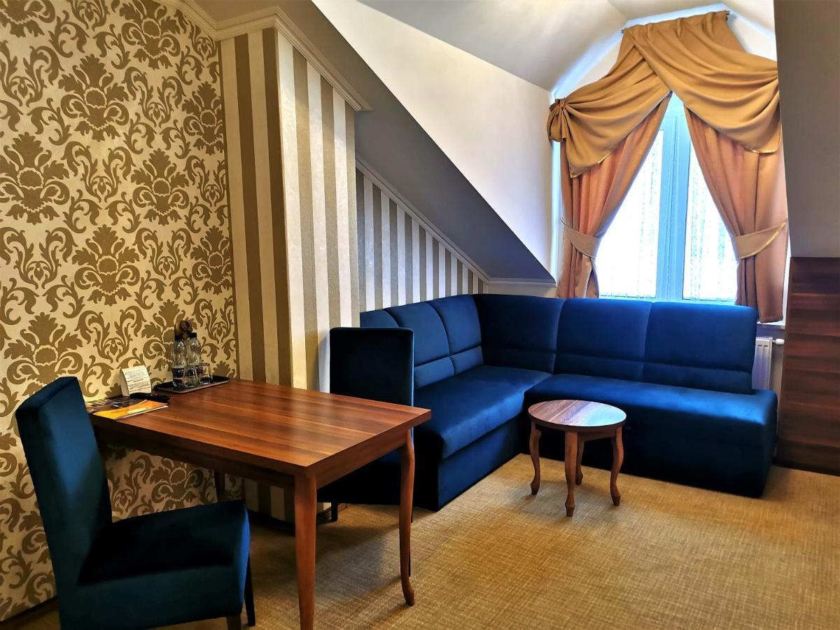 Dworek Nad Stawem & Laznia Piwna Ostrów Mazowiecka Exteriér fotografie