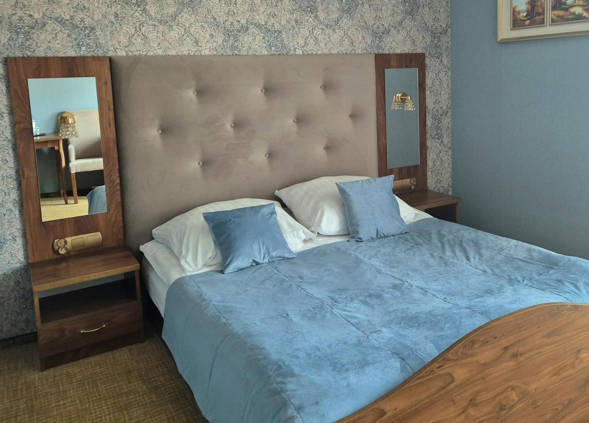 Dworek Nad Stawem & Laznia Piwna Ostrów Mazowiecka Exteriér fotografie