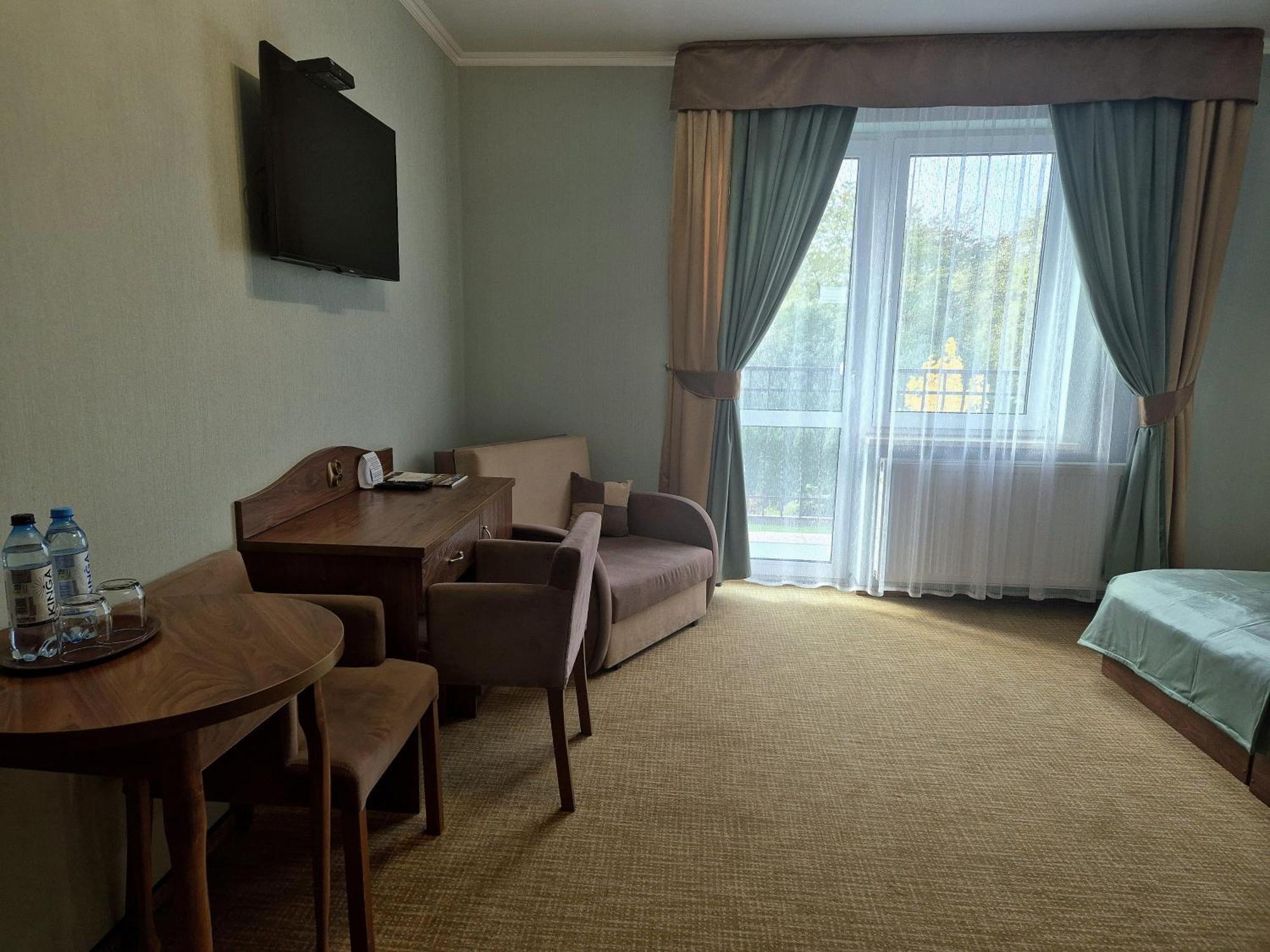 Dworek Nad Stawem & Laznia Piwna Ostrów Mazowiecka Exteriér fotografie