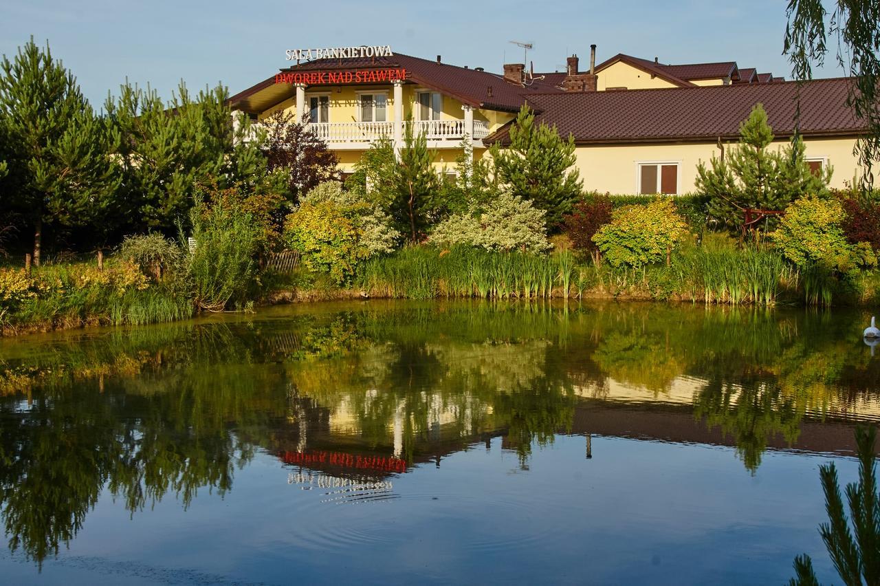 Dworek Nad Stawem & Laznia Piwna Ostrów Mazowiecka Exteriér fotografie